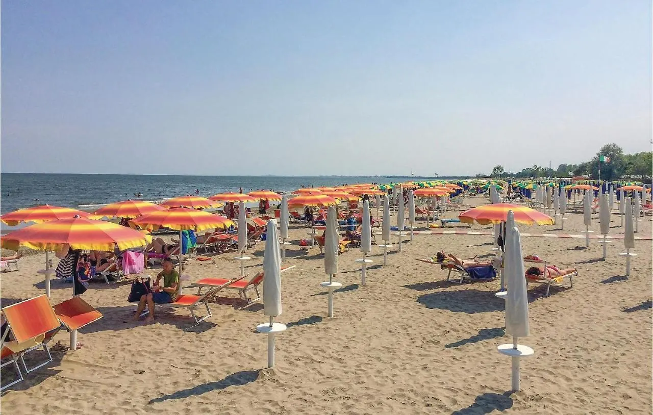 Awesome Apartment In Rimini With Kitchen İtalya